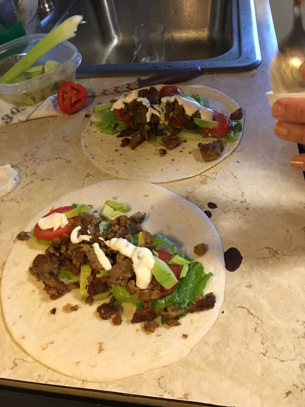 Gyro 96 | restaurant | 141 E 96th St, New York, NY 10128, USA | 2124701089 OR +1 212-470-1089