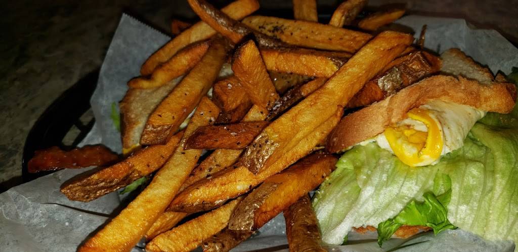 Big Os | restaurant | 2001 Hildebrand St, Madison, IL 62060, USA | 6185937629 OR +1 618-593-7629