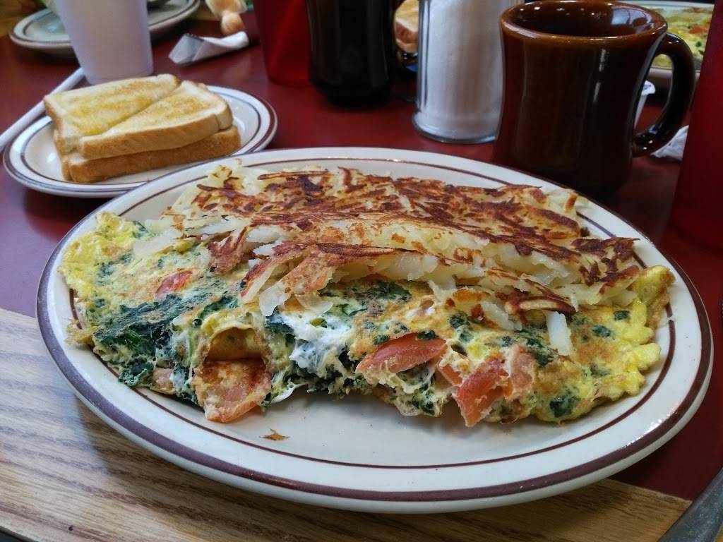 Leos Coney Island | restaurant | 3999 Centerpoint Pkwy, Pontiac, MI 48341, USA | 2483353303 OR +1 248-335-3303