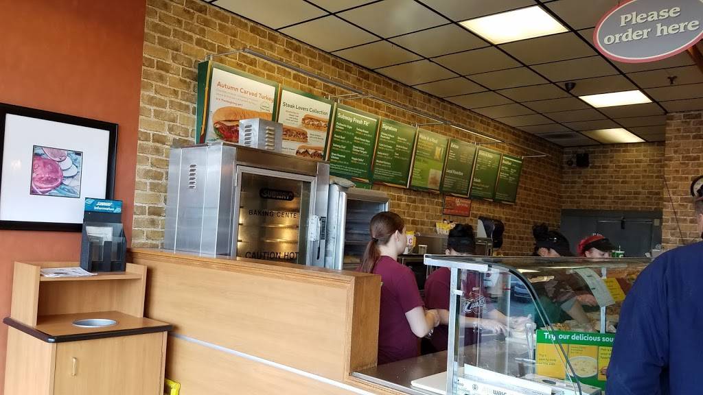 Subway | restaurant | 6551 Broadway Ave, Cleveland, OH 44105, USA | 2164291113 OR +1 216-429-1113