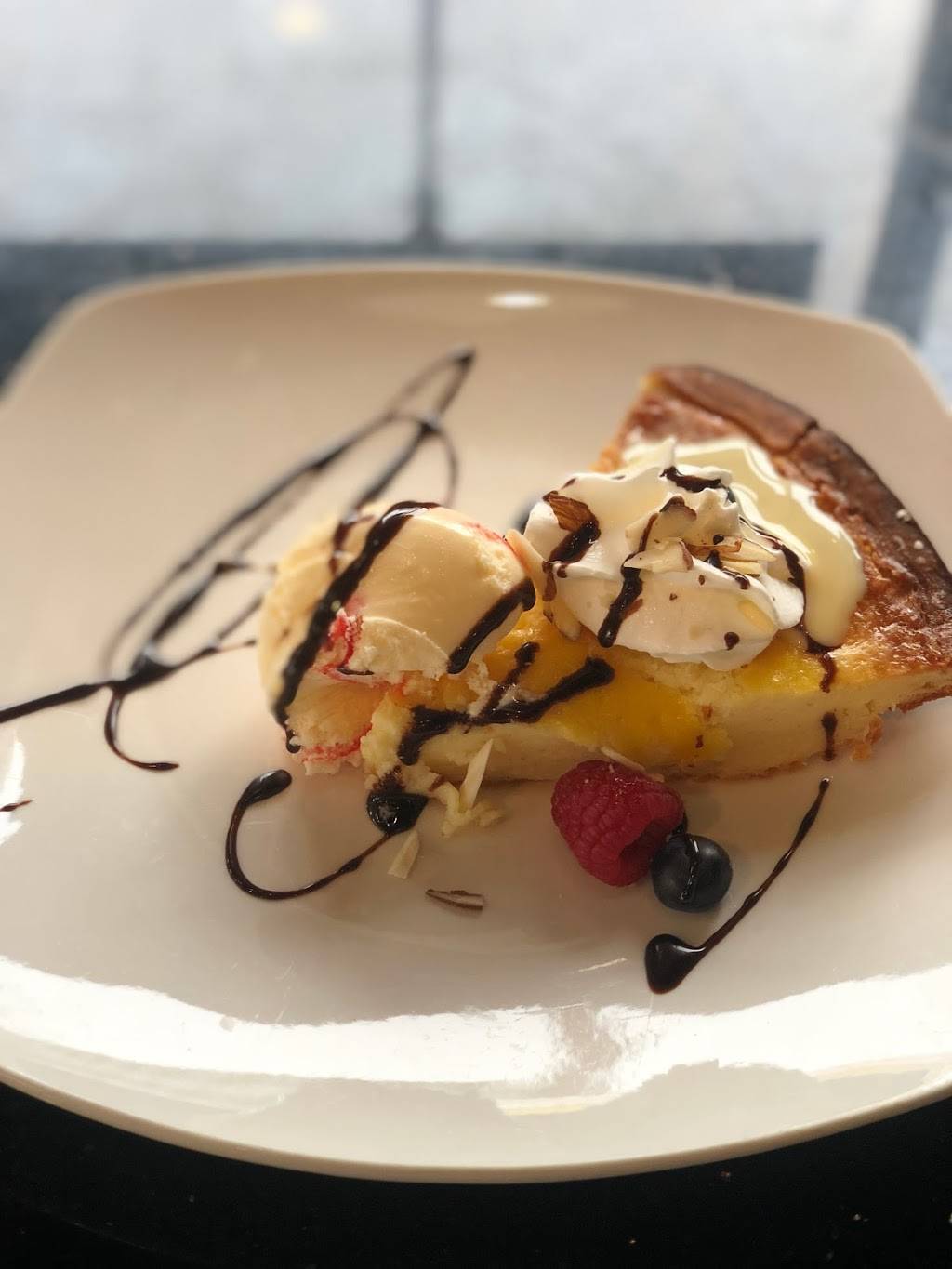 Coco D’s | restaurant | 7161 Lindley Ave suite # 100, Reseda, CA 91335, USA | 8188261531 OR +1 818-826-1531