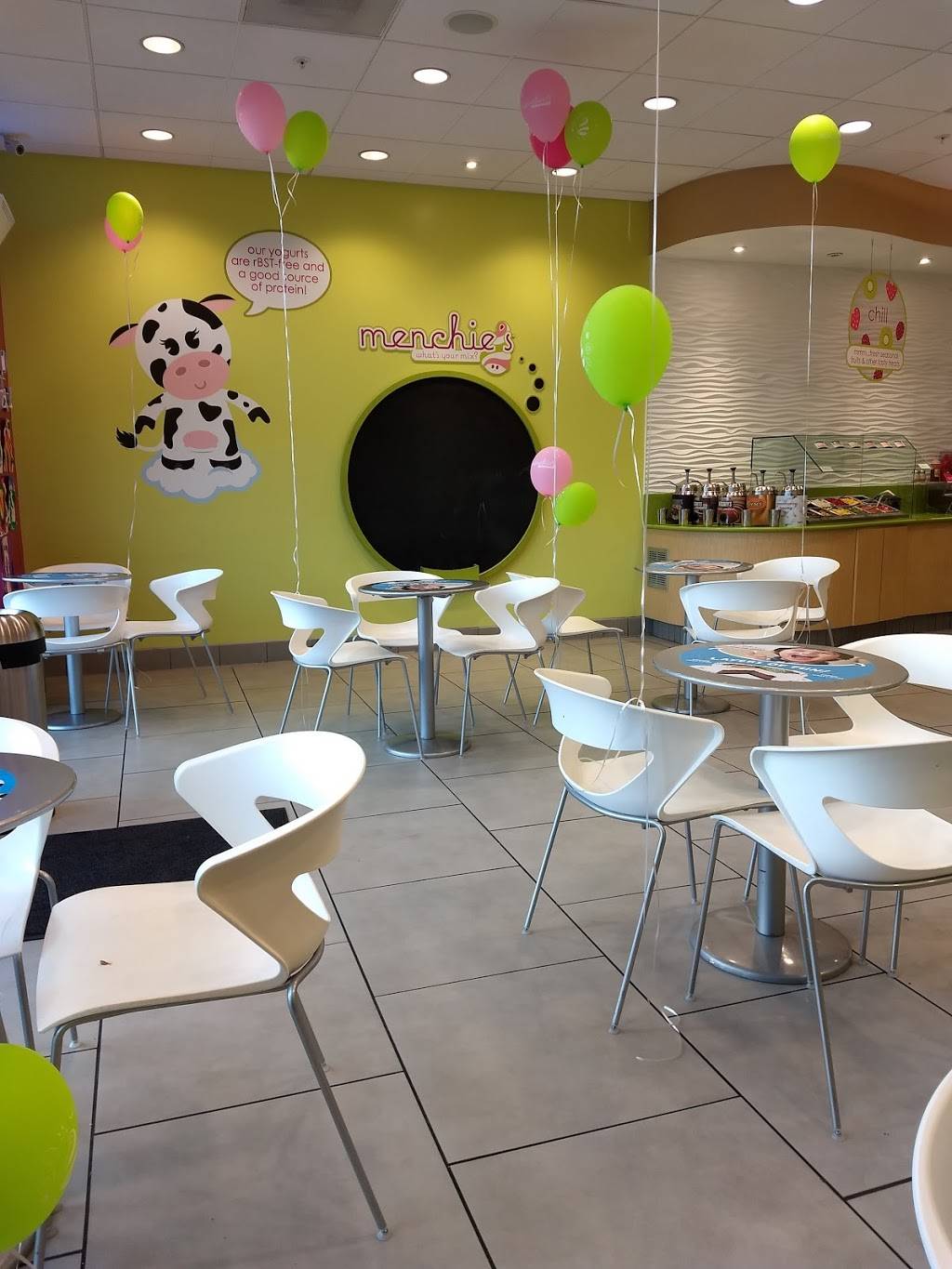 Menchies Frozen Yogurt | bakery | 1759 S, Alameda St Ste 102, Compton, CA 90220, USA | 3105377678 OR +1 310-537-7678