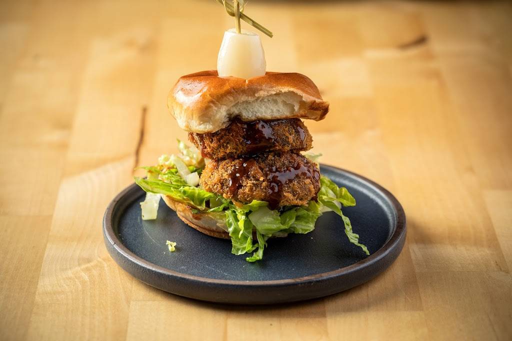 Menya Goku | restaurant | 2207 W Montrose Ave, Chicago, IL 60618, USA | 7739426701 OR +1 773-942-6701