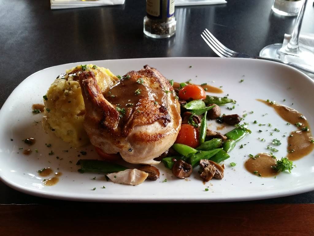 Twisted Rooster Grand Rapids | meal takeaway | 1600 E Beltline Ave NE, Grand Rapids, MI 49525, USA | 6163018171 OR +1 616-301-8171