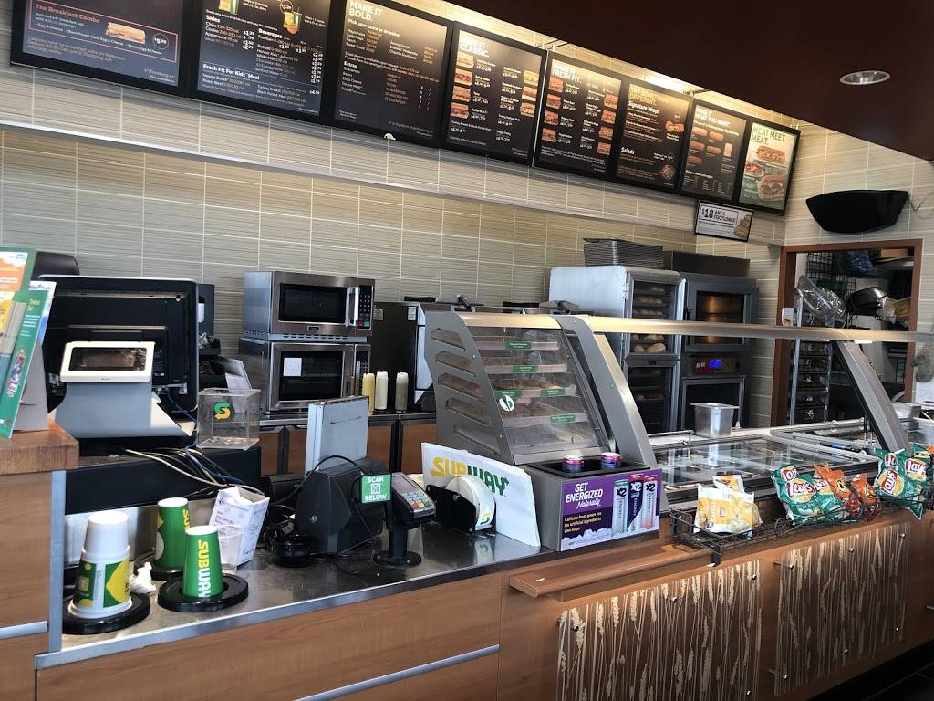 Subway | restaurant | 5601 S Quebec St, Commerce City, CO 80022, USA | 3032882201 OR +1 303-288-2201