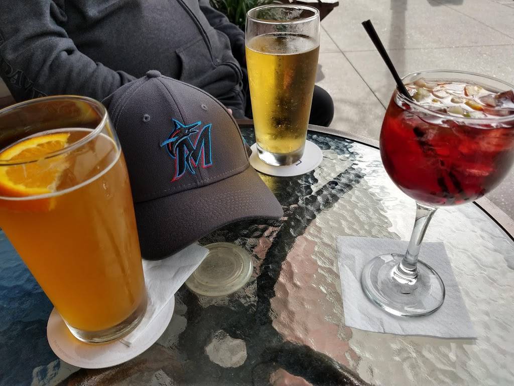 Matador Tacos & Tapas Bar | restaurant | 120 Broadway #102, Kissimmee, FL 34741, USA | 4079637710 OR +1 407-963-7710