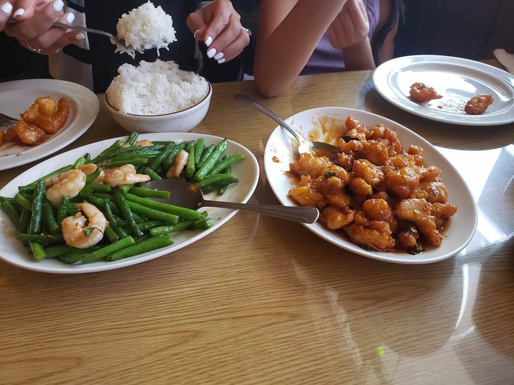 King Wha Restaurant | restaurant | 605 SW 152nd St, Burien, WA 98166, USA | 2062430323 OR +1 206-243-0323