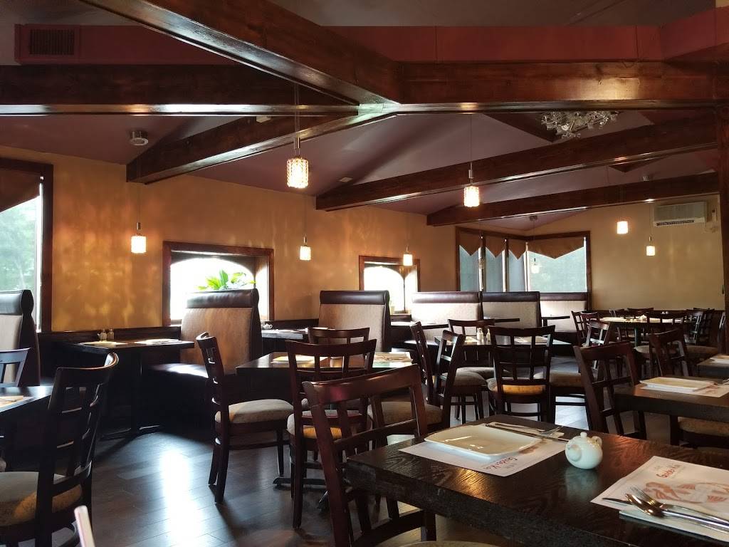 Golden Koi | restaurant | 437 Nashua St, Milford, NH 03055, USA | 6036722388 OR +1 603-672-2388
