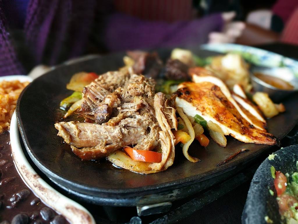 Chevys Fresh Mex | restaurant | 7401 Laguna Blvd Ste 100, Elk Grove, CA 95758, USA | 9166913400 OR +1 916-691-3400