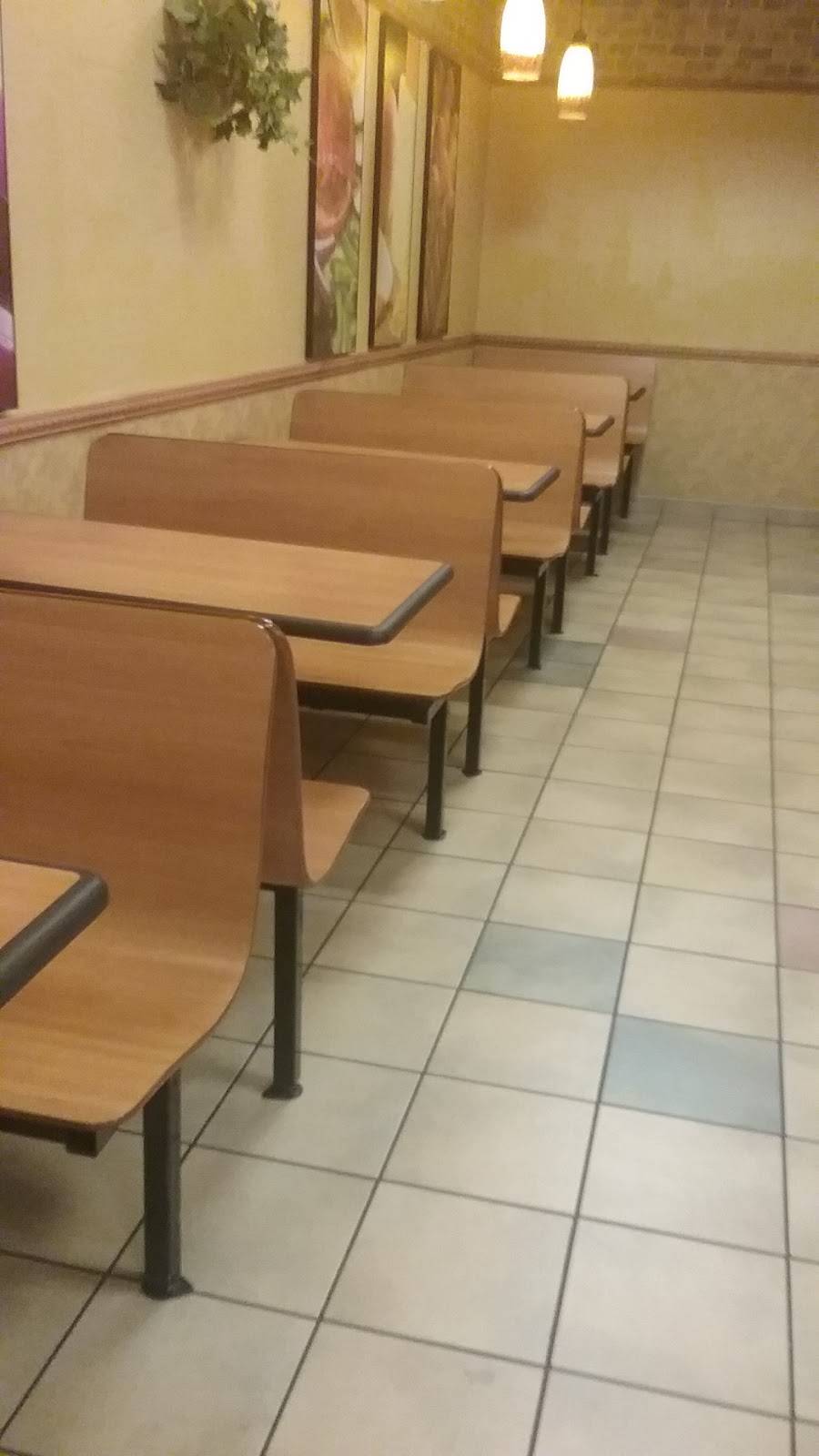 Subway | restaurant | 5126 Summer Ave, Memphis, TN 38122, USA | 9017297893 OR +1 901-729-7893