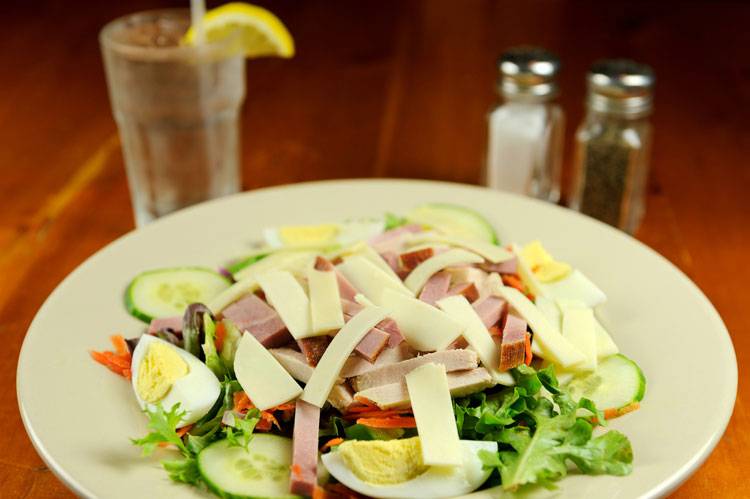 The Hungry Buffalo | restaurant | 58 NH-129, Loudon, NH 03307, USA | 6037983737 OR +1 603-798-3737