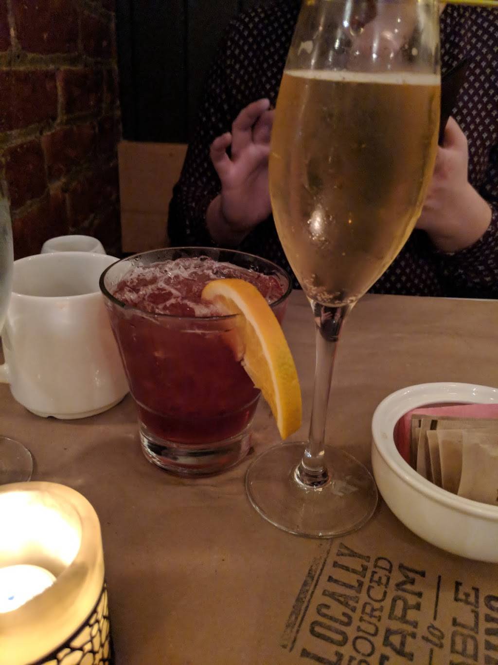 West End Grill | restaurant | 120 W Liberty St, Ann Arbor, MI 48104, USA | 7347476260 OR +1 734-747-6260