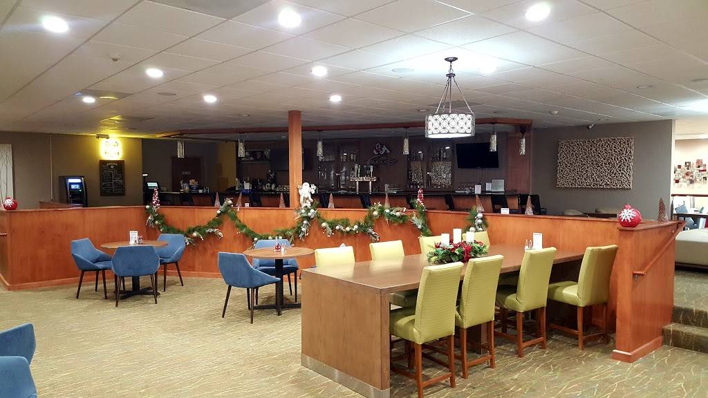 Skyline Cafe Bar & Grill | restaurant | 5090 E Clinton Way, Fresno, CA 93727, USA | 5592523611 OR +1 559-252-3611