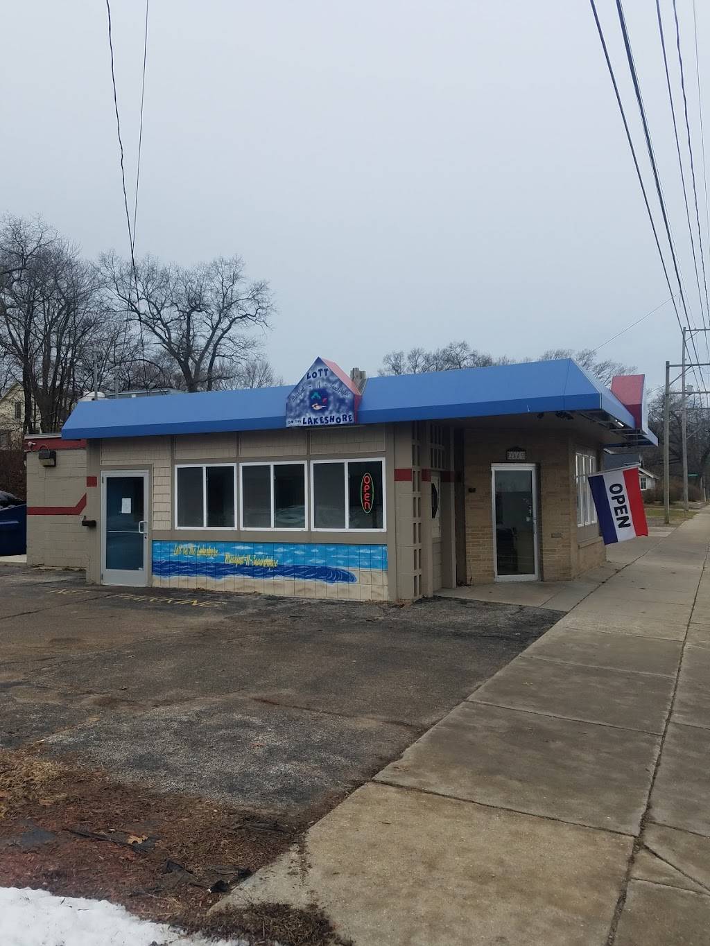 LOTT on the Lakeshore | restaurant | 2420-2476 Lakeshore Dr, Muskegon, MI 49441, USA | 2317555688 OR +1 231-755-5688