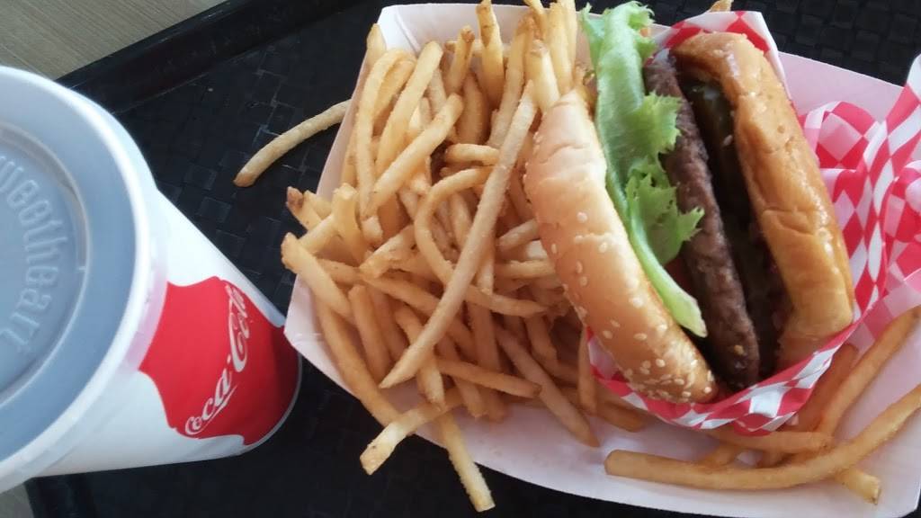 Street Burgers | restaurant | 1 W Flatiron Crossing Dr, Broomfield, CO 80021, USA | 3034699484 OR +1 303-469-9484