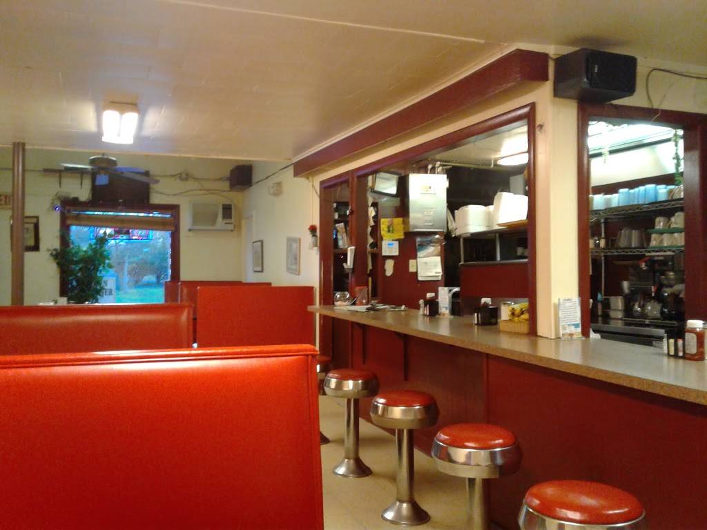 Meriden Road Diner | restaurant | 895 Meriden Rd, Waterbury, CT 06705, USA | 2035750537 OR +1 203-575-0537