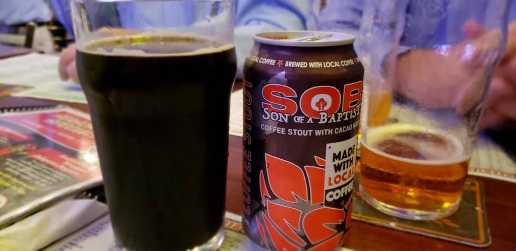 Winking Lizard Tavern | restaurant | 25800 Central Pkwy, Beachwood, OH 44122, USA | 2164540380 OR +1 216-454-0380