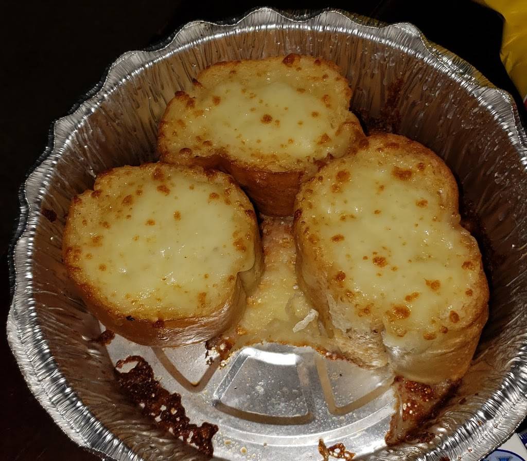 LW Pizza | restaurant | 2201 N Lakewood Blvd, Long Beach, CA 90815, USA | 5624946900 OR +1 562-494-6900