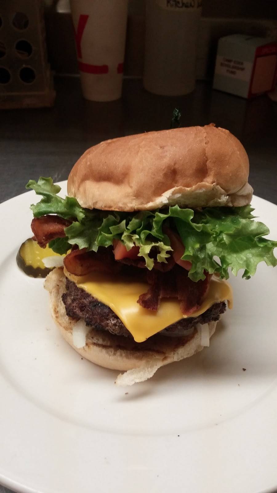 The Apple Bin Grill & Bakery | restaurant | 674 Arendtsville Rd, Biglerville, PA 17307, USA | 7176774141 OR +1 717-677-4141