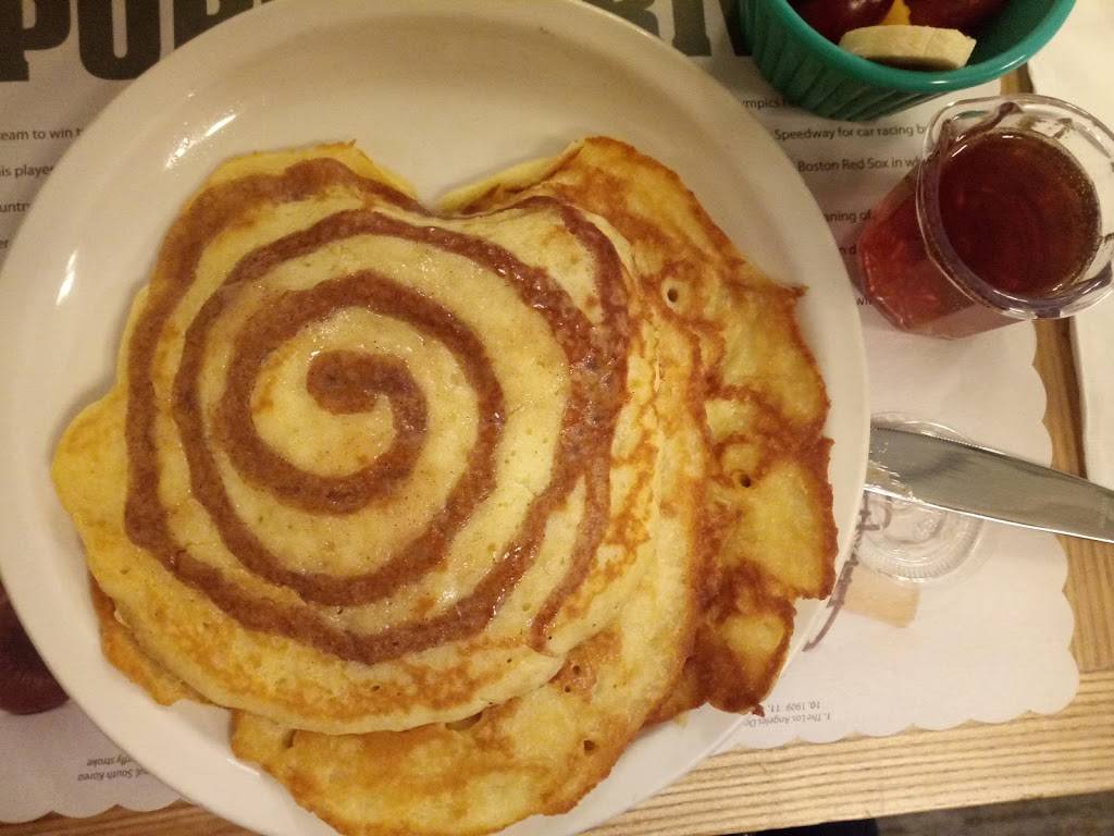 Caroles Cafe | restaurant | 210 E Mill St, Plymouth, WI 53073, USA | 9204001314 OR +1 920-400-1314