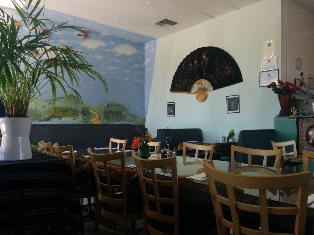 Royal Thai Restaurant | restaurant | 13576 Harbor Blvd B1, Garden Grove, CA 92843, USA | 7145302060 OR +1 714-530-2060