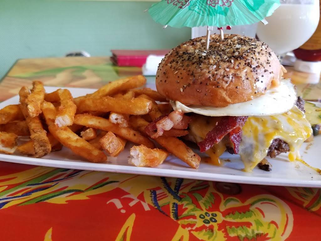 Cheeseburger In Paradise | restaurant | 2500 Kalakaua Ave, Honolulu, HI 96815, USA | 8089233731 OR +1 808-923-3731