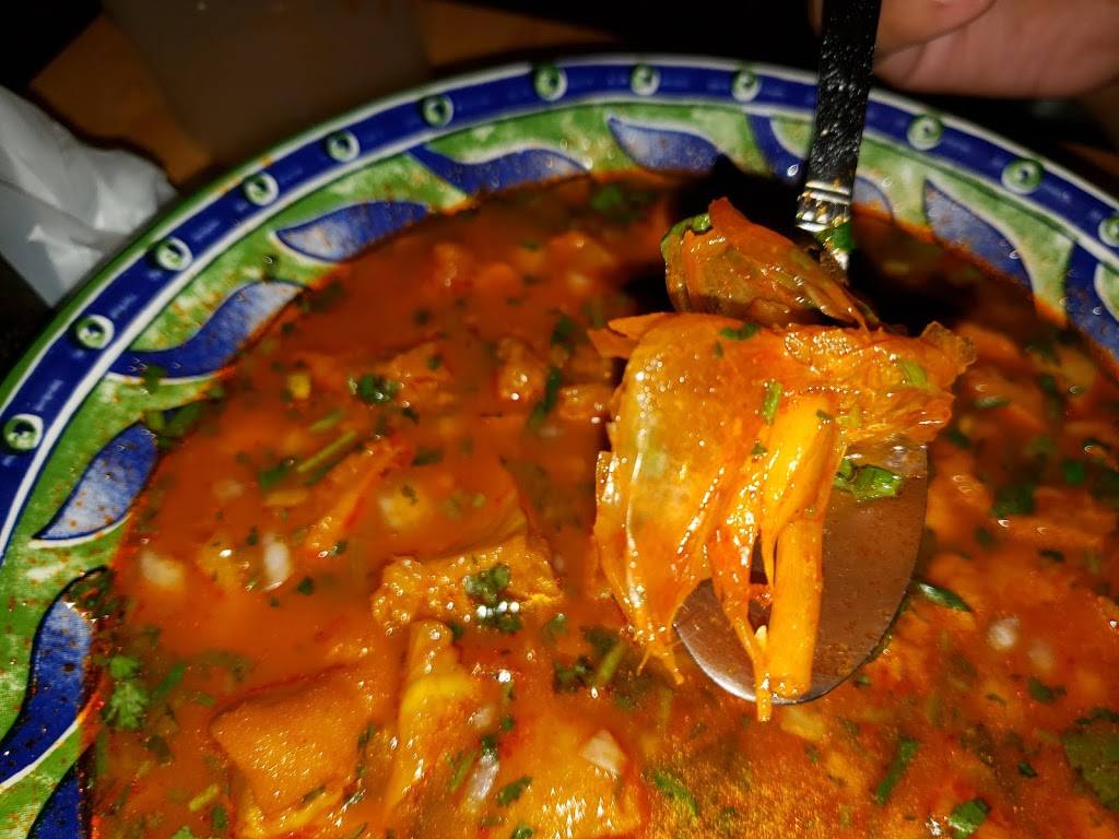 La Comercial Tienda & Mexican Cuisine | restaurant | 2947 S Military Hwy, Chesapeake, VA 23323, USA | 7575586014 OR +1 757-558-6014