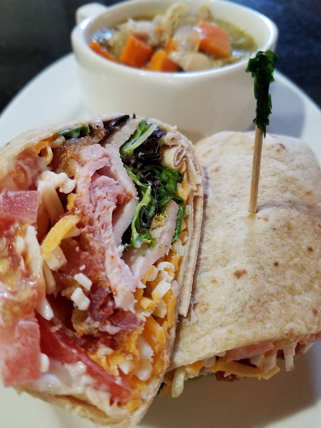 Bluebird | restaurant | 202 W Main St, Stanford, KY 40484, USA | 6063651010 OR +1 606-365-1010