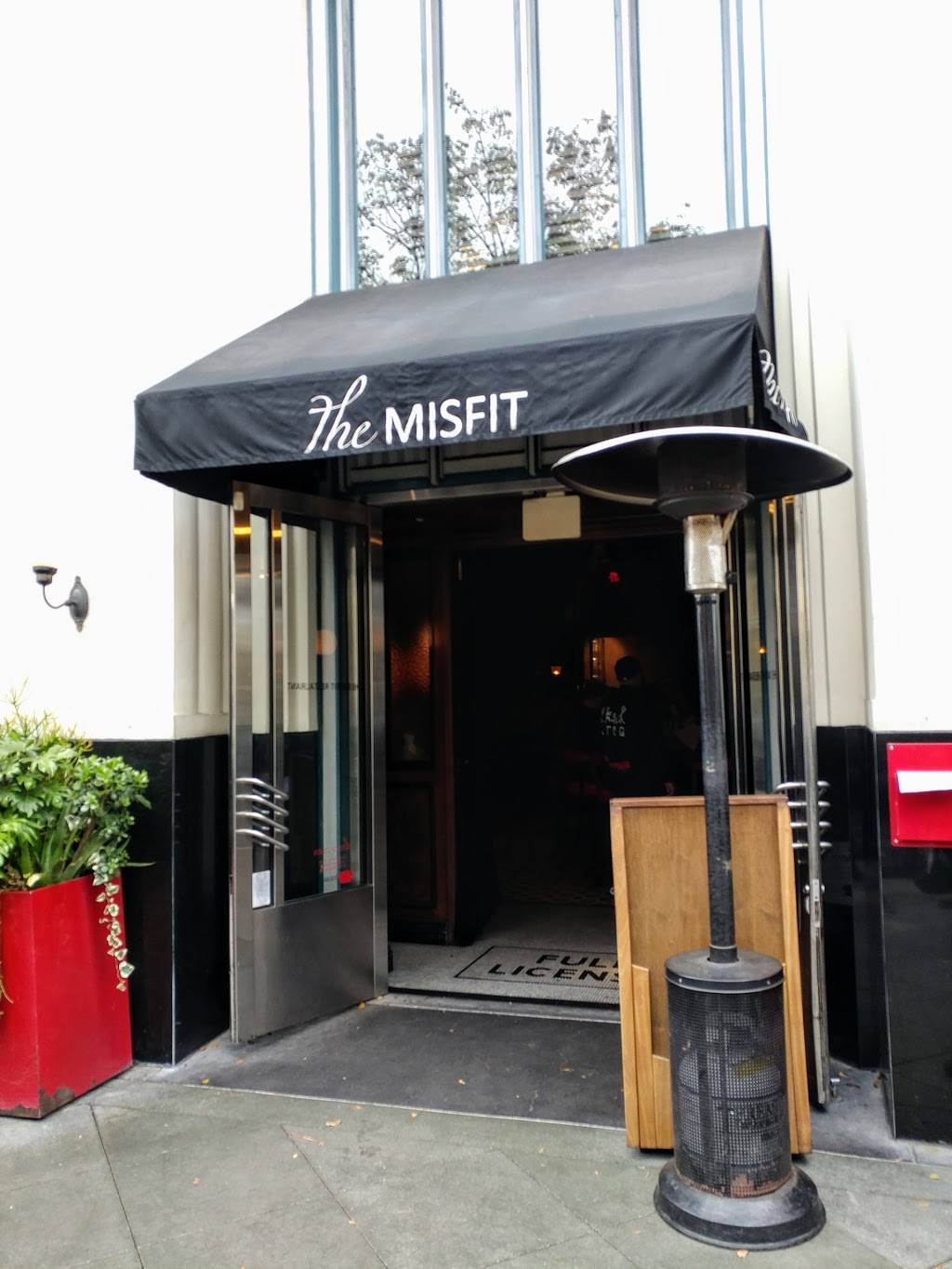 The Misfit Restaurant + Bar | restaurant | 225 Santa Monica Blvd, Santa Monica, CA 90401, USA | 3106569800 OR +1 310-656-9800