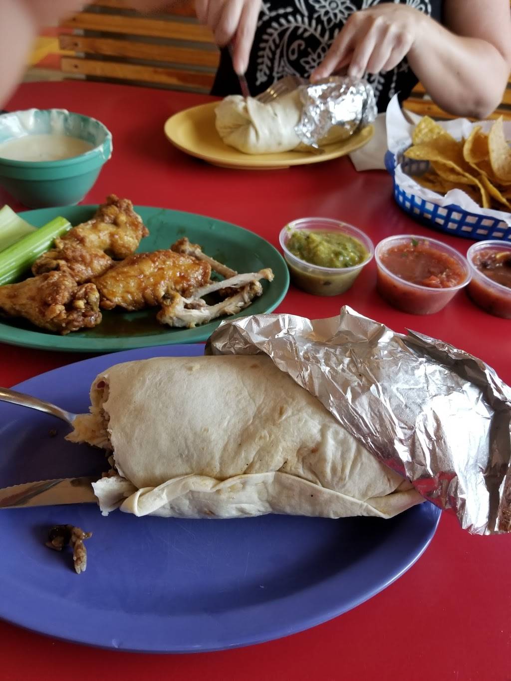 Flaming Amys Burrito Barn CB LOCATION | restaurant | 1140-A N Lake Park Blvd, Carolina Beach, NC 28428, USA | 9104582563 OR +1 910-458-2563