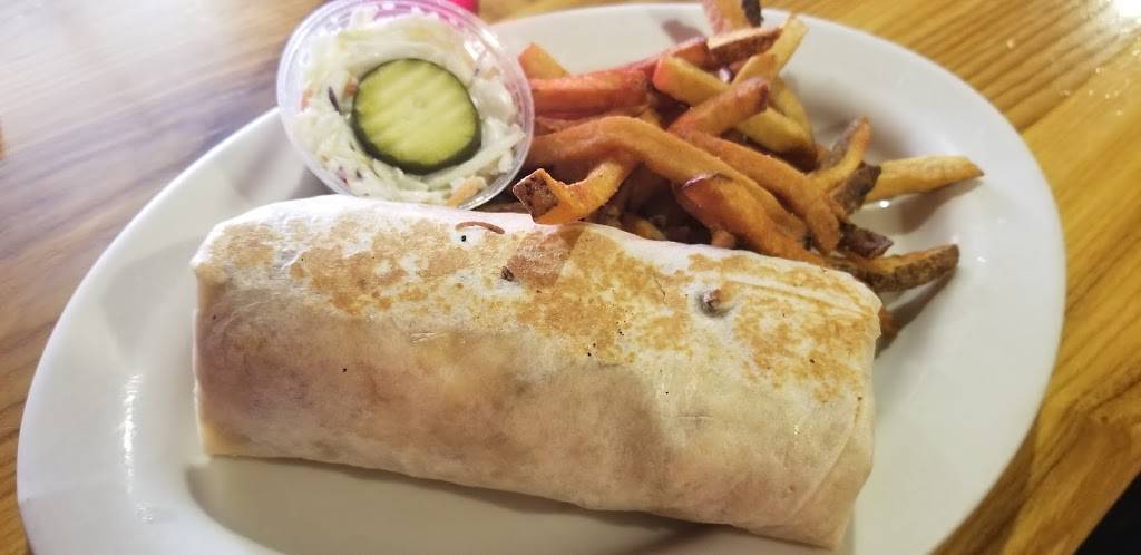 Pancho & Leftys Outlaw Grill | restaurant | 1018 17th Ave, Monroe, WI 53566, USA | 6084266116 OR +1 608-426-6116