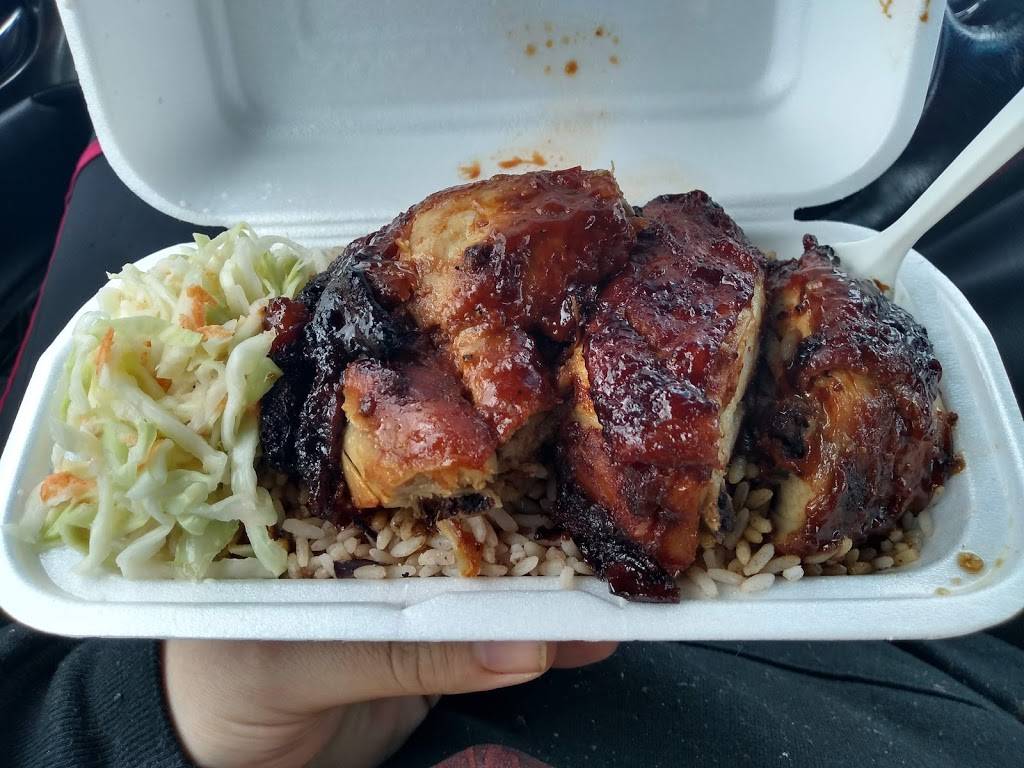 JVs Taste Buds Caribbean Grill | restaurant | 2806 Victoria Park Ave, North York, ON M2J 4A8, Canada | 4162983899 OR +1 416-298-3899