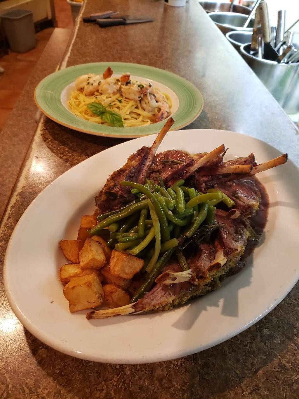 Carmines di Vega | restaurant | 1500 Whalley Ave, New Haven, CT 06515, USA | 4752345976 OR +1 475-234-5976