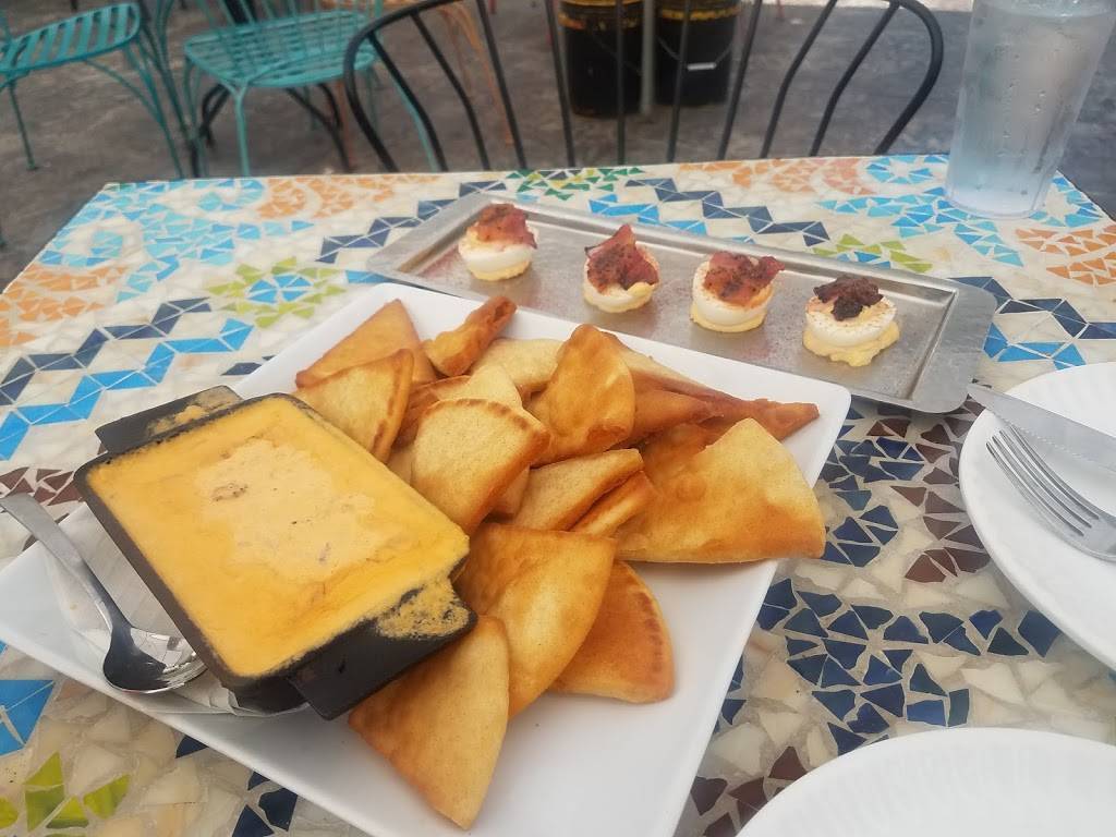 The Cosmos | restaurant | 1200 N Larch St, Lansing, MI 48906, USA | 5178973563 OR +1 517-897-3563