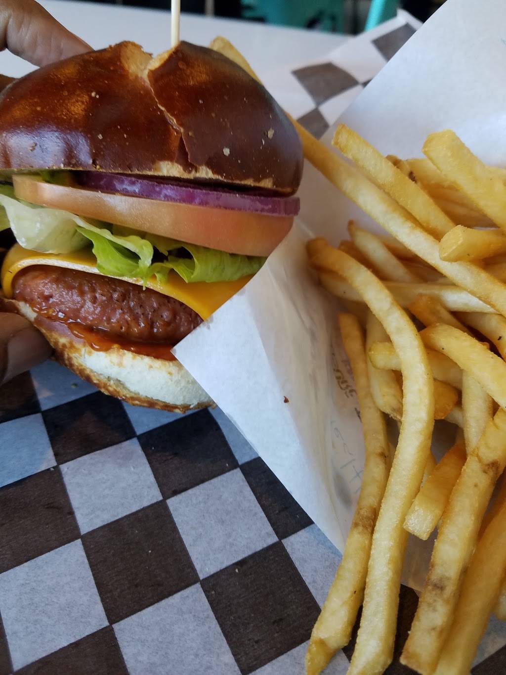 Veggy Street | restaurant | 5135 S Fort Apache Rd #110, Las Vegas, NV 89148, USA | 7027980708 OR +1 702-798-0708