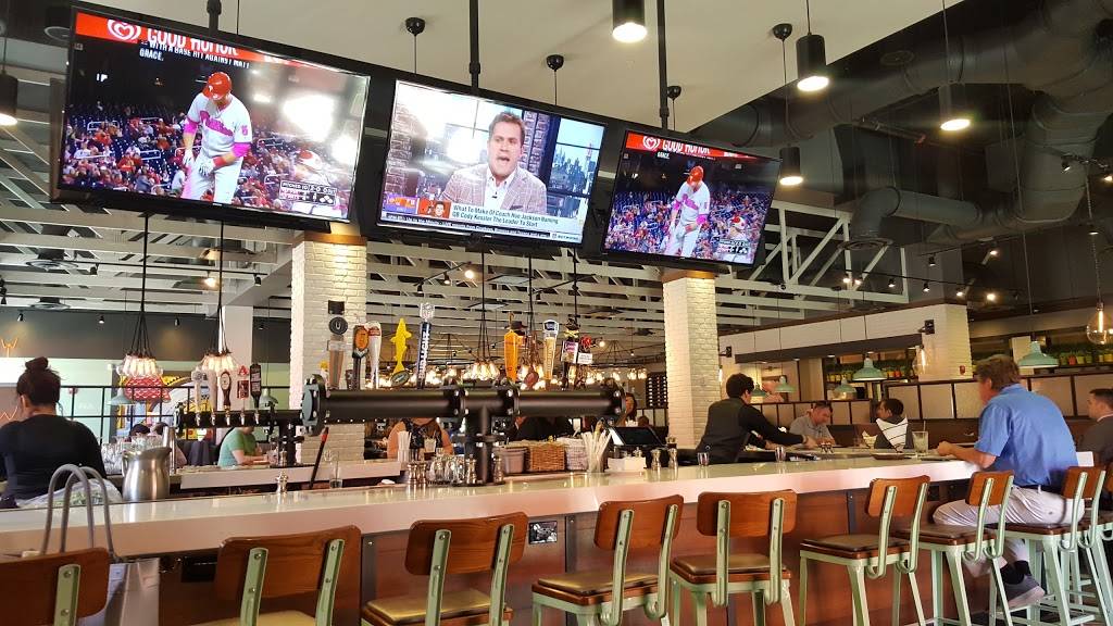 Not Your Average Joes | restaurant | 1845 Fountain Dr, Reston, VA 20190, USA | 5712348200 OR +1 571-234-8200