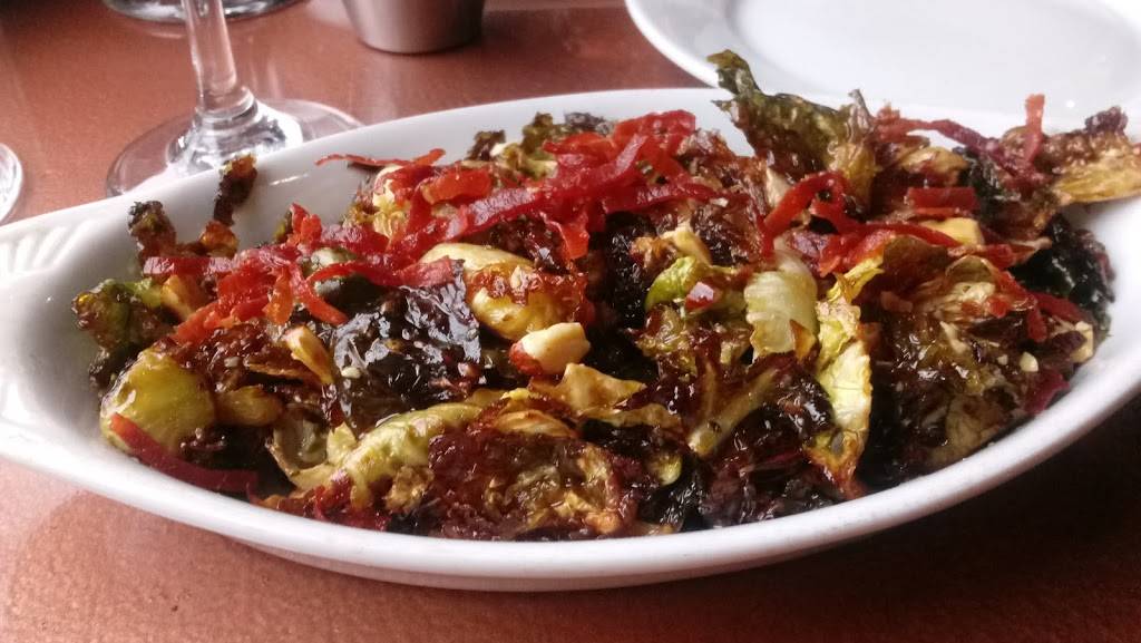 The Flying Monkey Grill & Bar | restaurant | 20 Lindbergh Dr, Hartford, CT 06114, USA | 8607264971 OR +1 860-726-4971