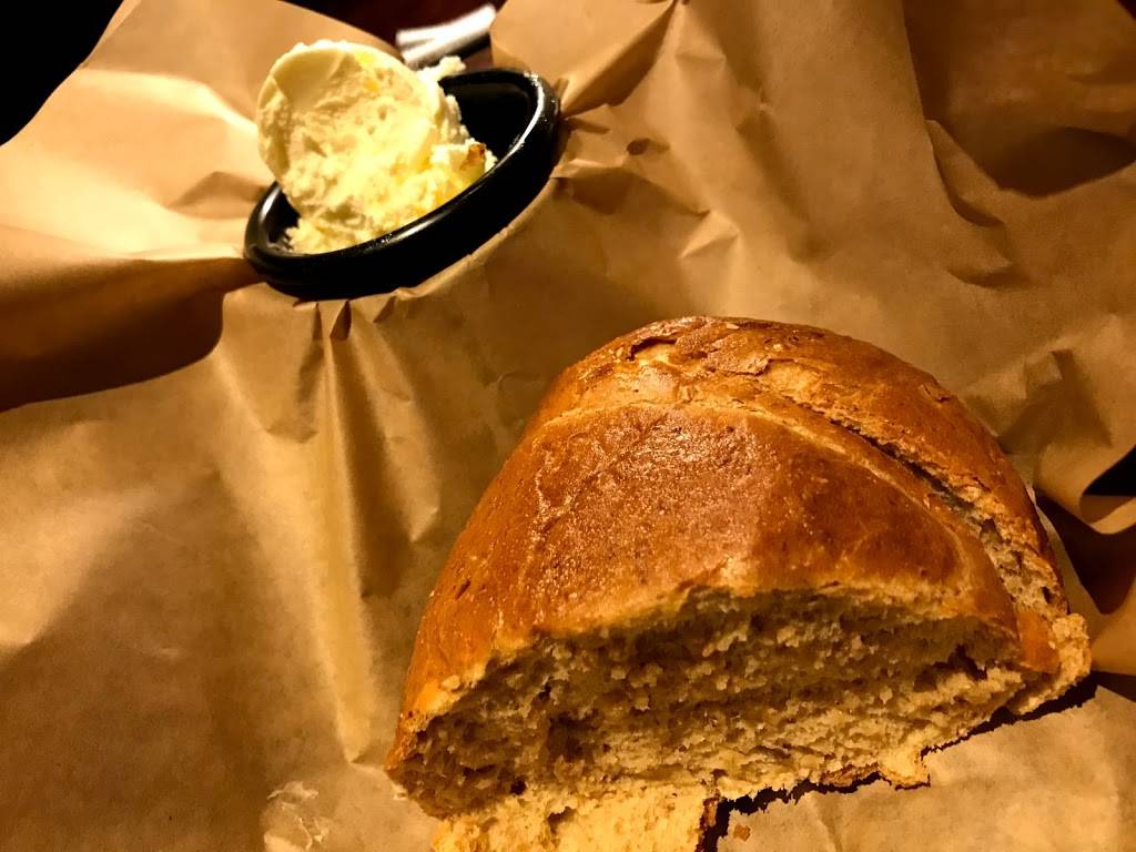 LongHorn Steakhouse | meal takeaway | 440 S Towne East Mall Drive, Wichita, KS 67207, USA | 3166188681 OR +1 316-618-8681