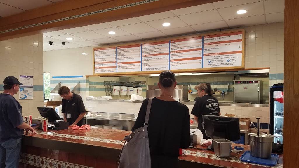 Mr. Taco | restaurant | 2940, 3124 S Martin Luther King Jr Blvd, Lansing, MI 48910, USA | 5172202934 OR +1 517-220-2934