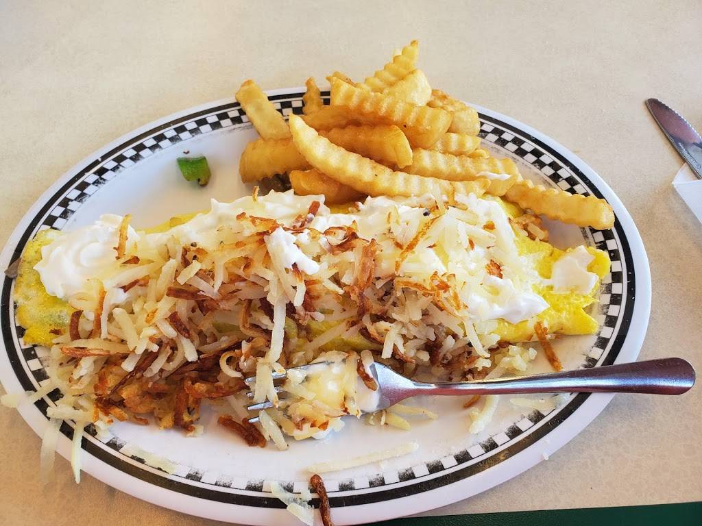 Courtesy Diner | restaurant | 8000 S Laclede Station Rd, St. Louis, MO 63123, USA | 3145539900 OR +1 314-553-9900