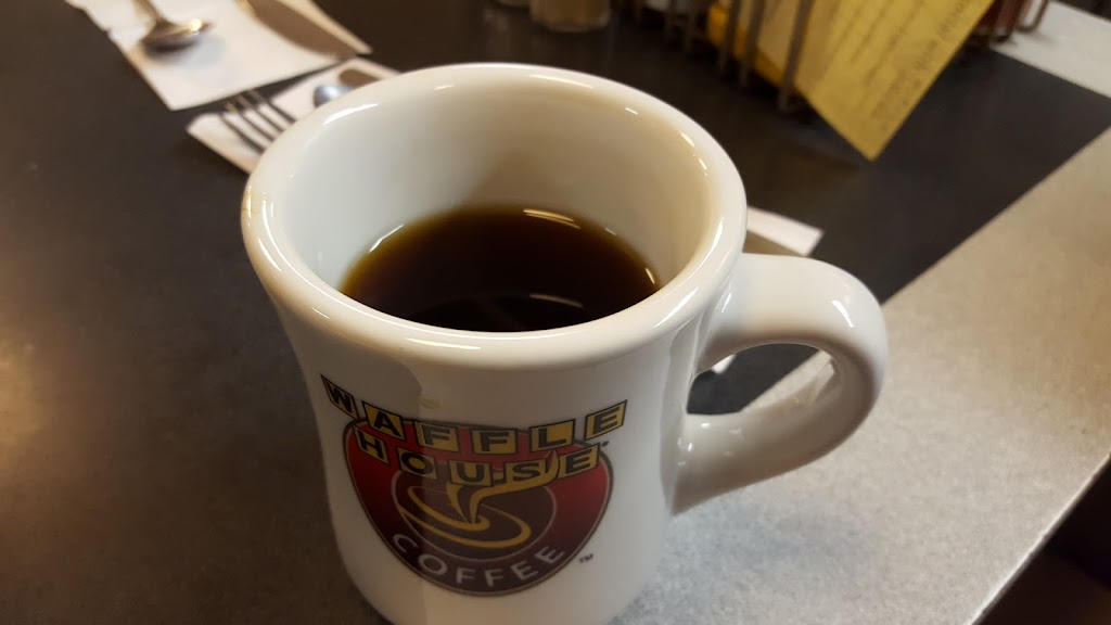 Waffle House | meal takeaway | 3085 E Parkway Dr, Russellville, AR 72802, USA | 4799683382 OR +1 479-968-3382