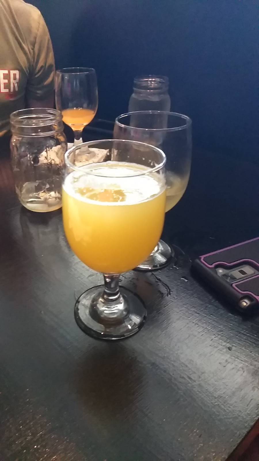 Thirstys Bar & Grill | restaurant | 3516 Forest Hill Ave, Richmond, VA 23225, USA | 8049183080 OR +1 804-918-3080