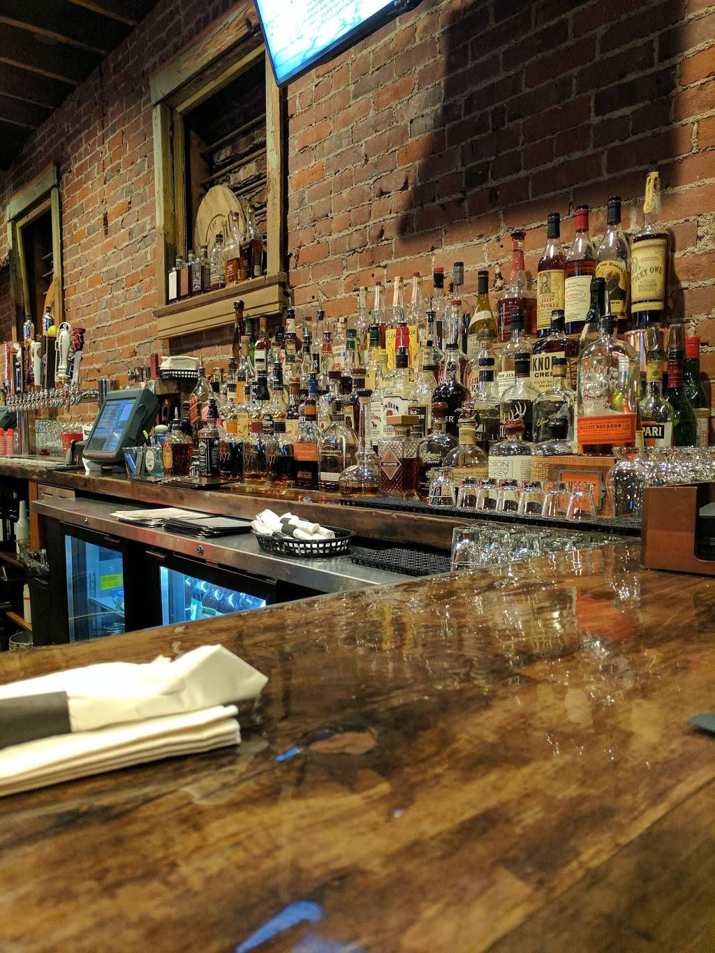 Old Louisville Tavern | restaurant | 1532 S 4th St, Louisville, KY 40208, USA | 5024096281 OR +1 502-409-6281