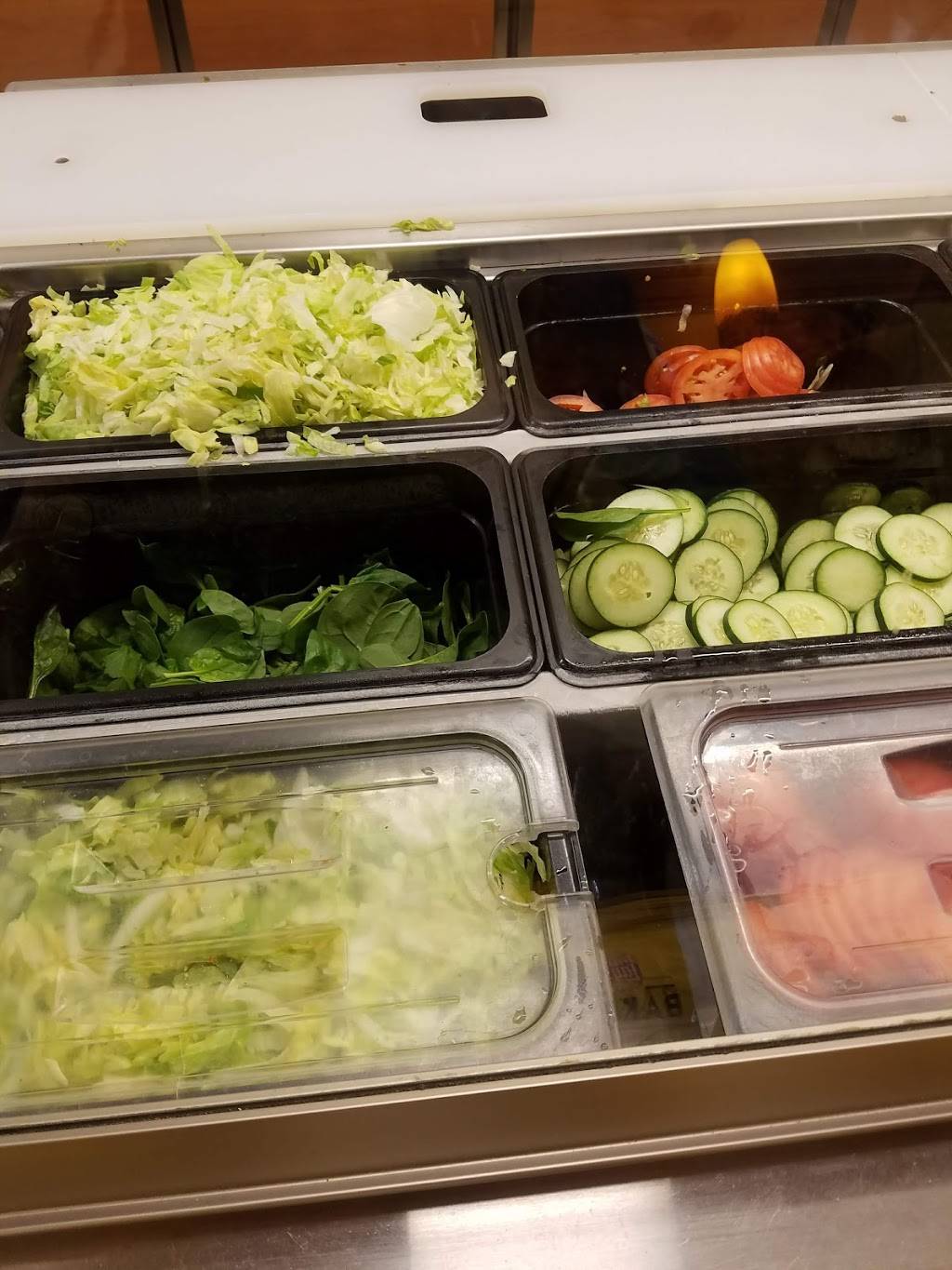 Subway Restaurants | restaurant | 333 W North Ave, Chicago, IL 60610, USA | 3129440661 OR +1 312-944-0661