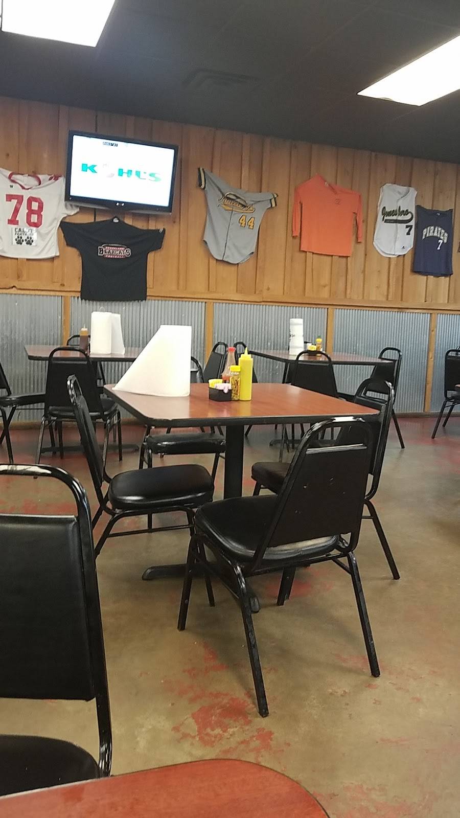 Bigg Butts BBQ | restaurant | 597 N Main St, Leachville, AR 72438, USA | 8705392888 OR +1 870-539-2888