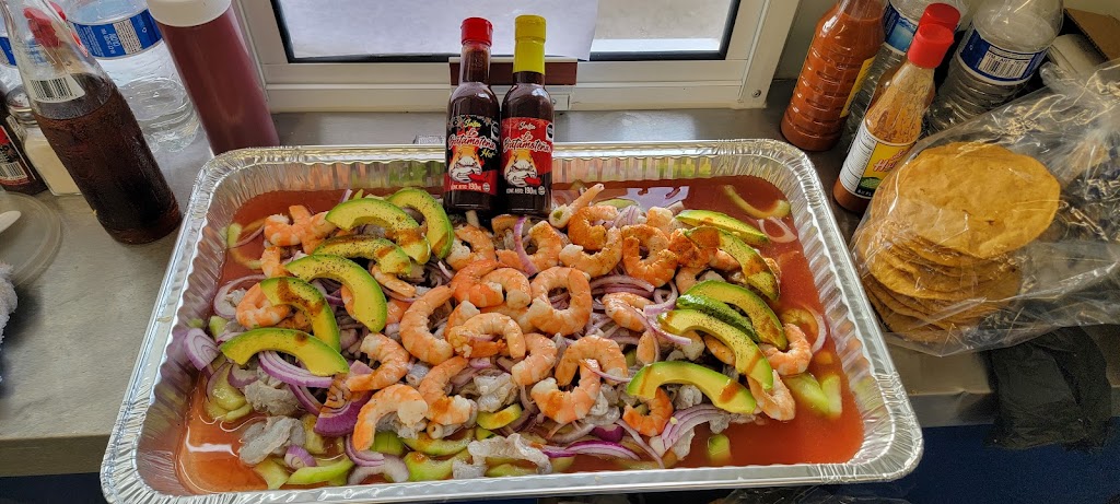 Mariscos El Pajaro | restaurant | 2445 W Van Buren St, Phoenix, AZ 85009, USA | 6025071719 OR +1 602-507-1719