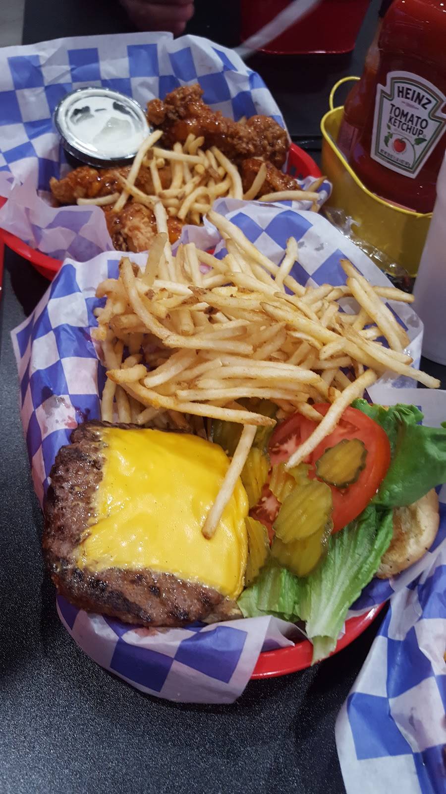 The Chicken Shack | restaurant | 9739 N Sam Houston Pkwy E #200, Humble, TX 77396, USA | 8329951455 OR +1 832-995-1455