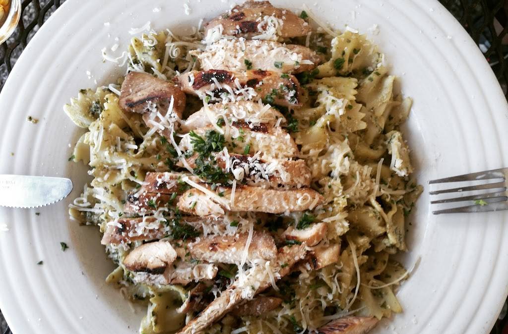 St. Petes Dancing Marlin | restaurant | 2730 Commerce St, Dallas, TX 75226, USA | 2146981511 OR +1 214-698-1511