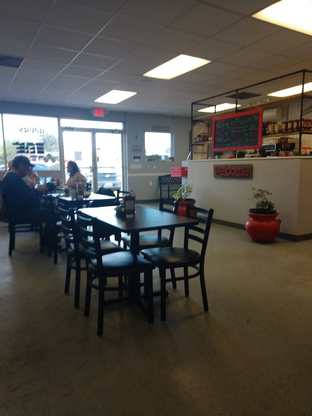 Bowling Green Diner | restaurant | 4816 US-17 N, Bowling Green, FL 33834, USA | 8633759955 OR +1 863-375-9955