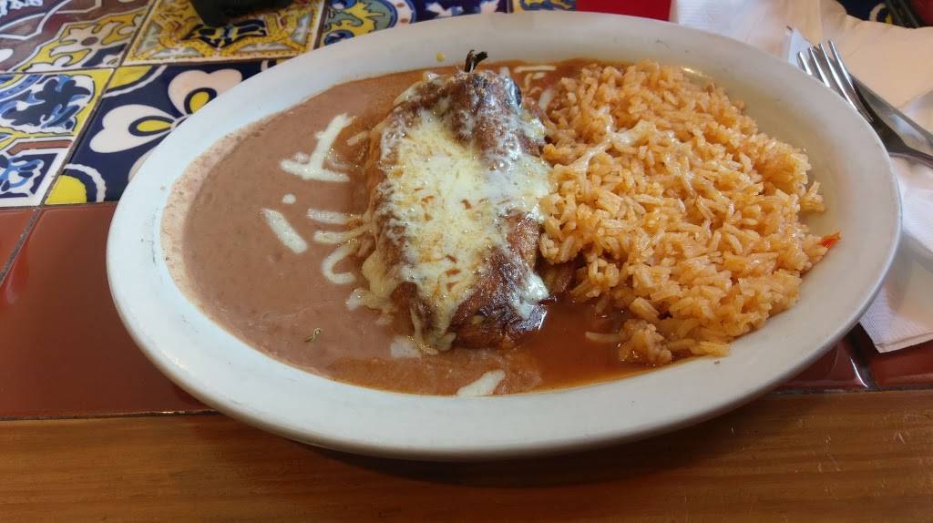 Fiesta Loca | restaurant | 967 WI-35, Dresser, WI 54009, USA | 7152942580 OR +1 715-294-2580